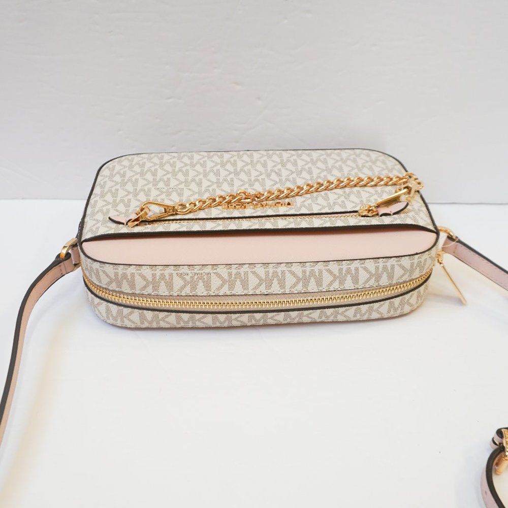Michael Kors Chain Xbody + Wristlet Vanilla Pink - Picture 5 of 16